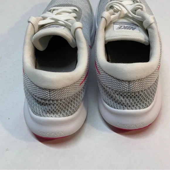 Nike Women's Gray and Pink Sneakers (Size 10) - Picture 7 of 8